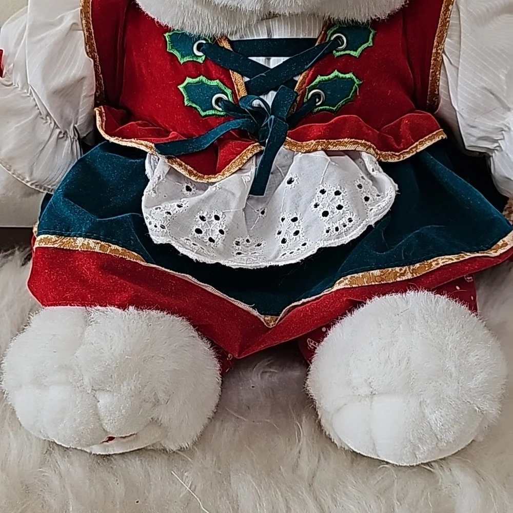 Vintage 1995 embroidered